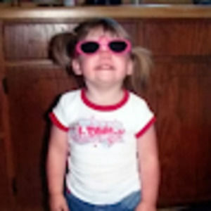 Meet your Posher, Hilary